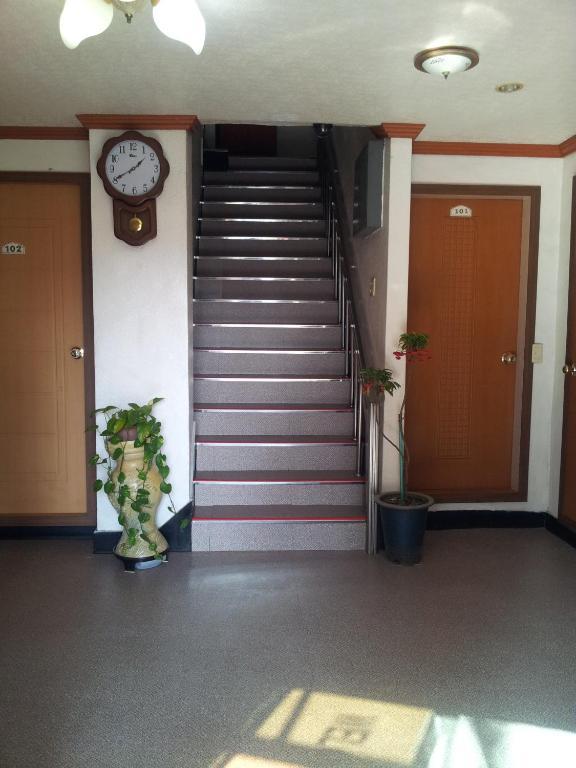 Busanjang Motel Экстерьер фото